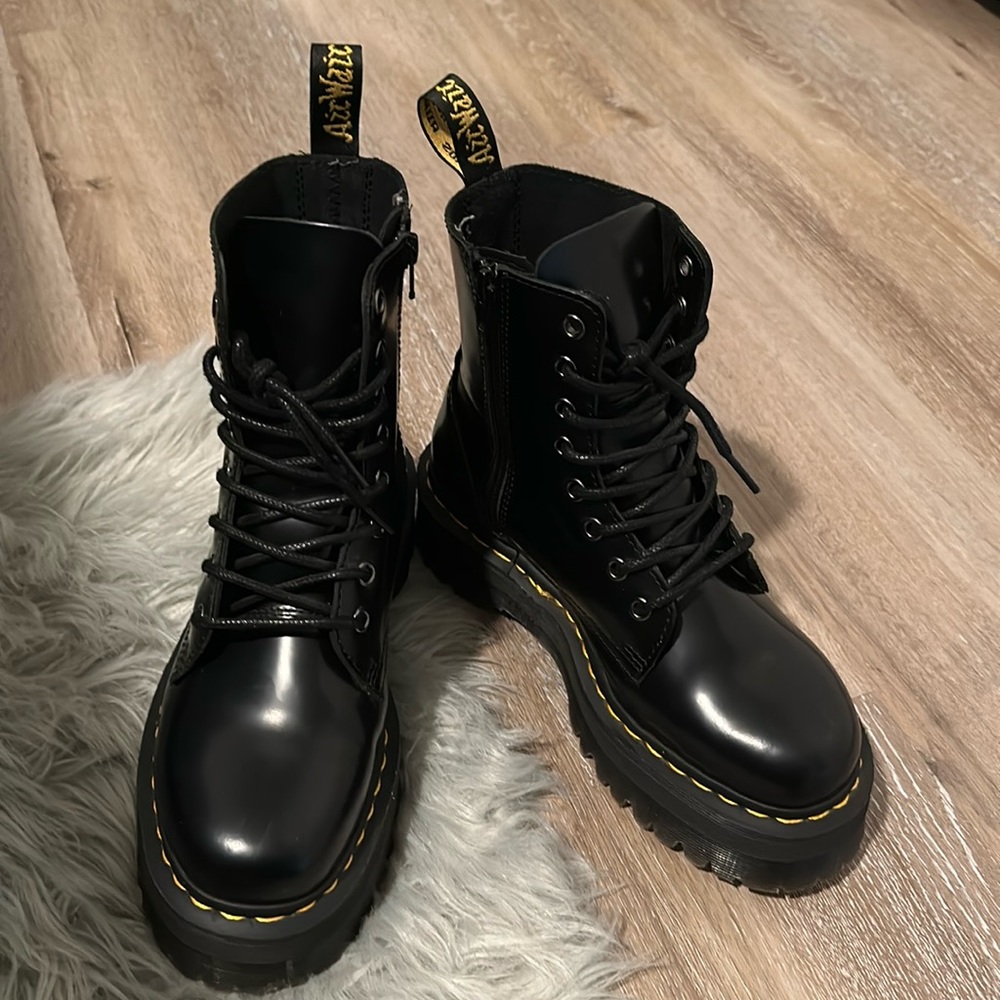 Dr. Martens Gender Inclusive Jadon Pisa Platform Boot